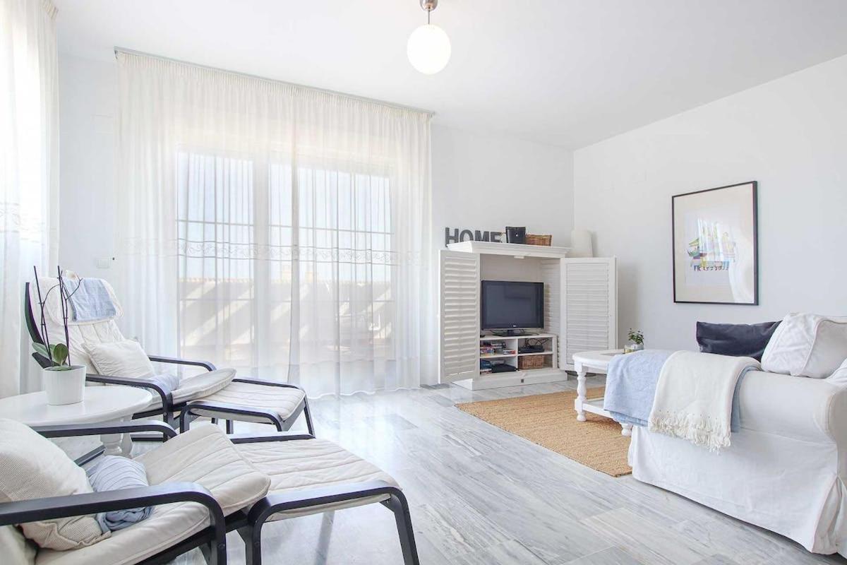 Ferienwohnung Precioso Atico En Cabopino - Marbella Exterior foto