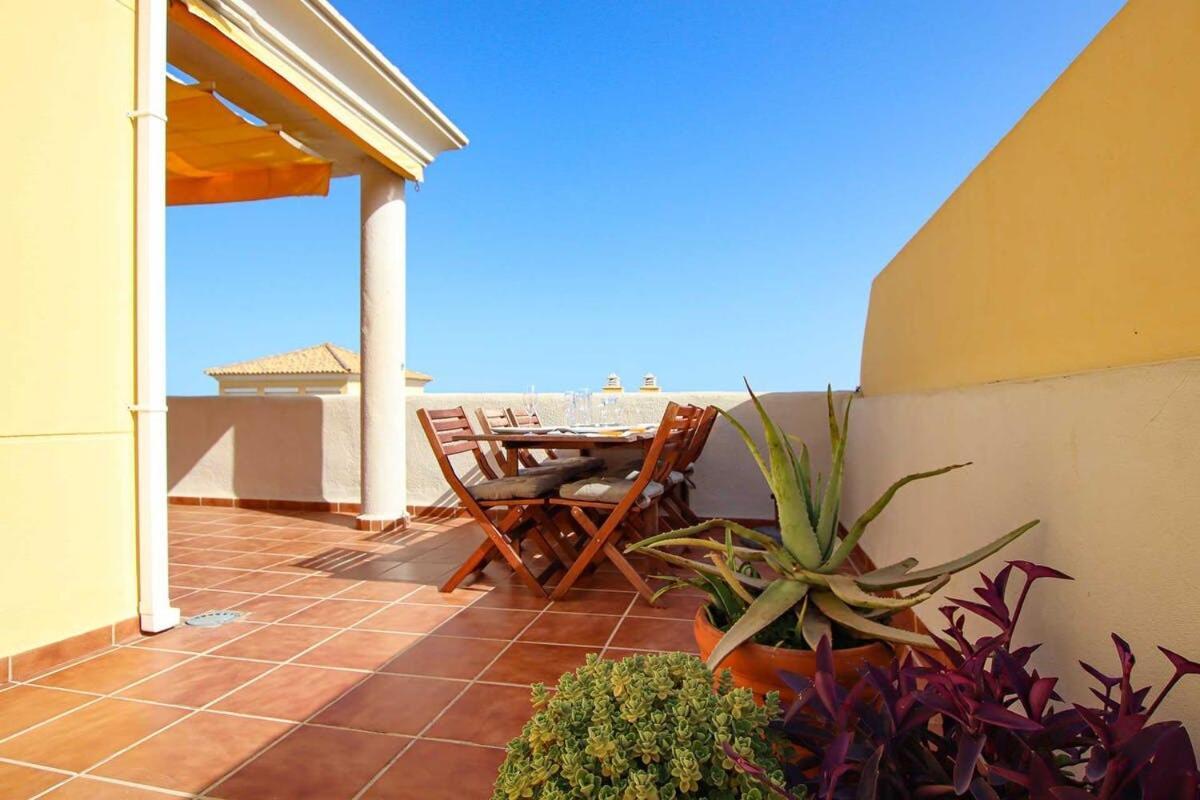 Ferienwohnung Precioso Atico En Cabopino - Marbella Exterior foto