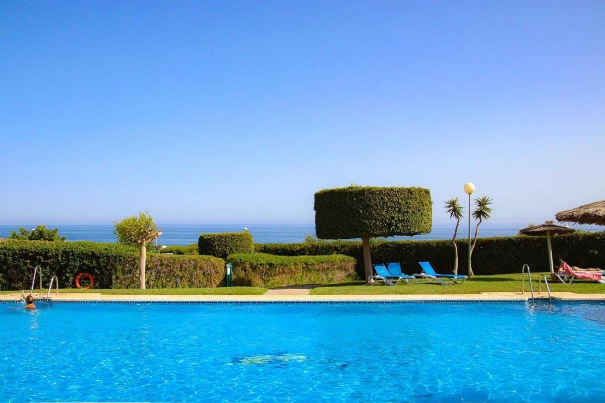Ferienwohnung Precioso Atico En Cabopino - Marbella Exterior foto
